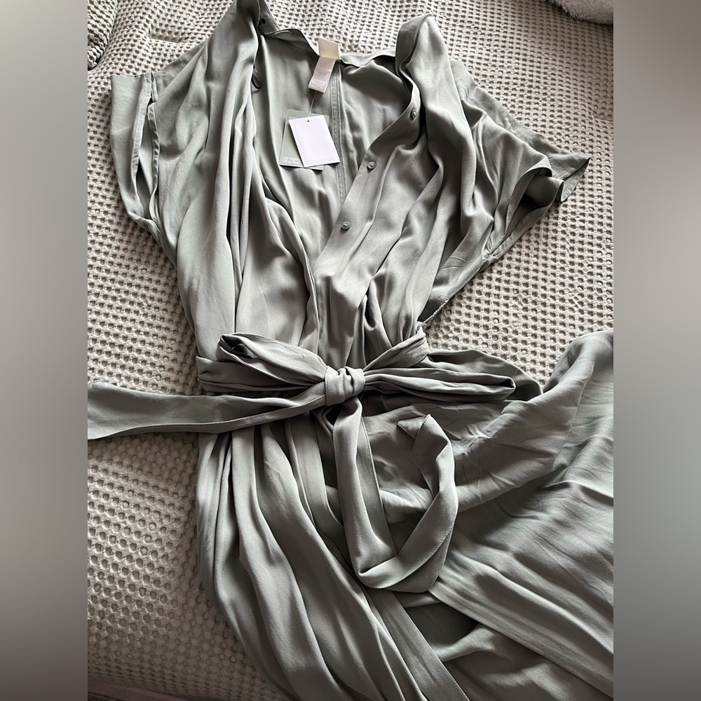 H&M Soft Green Viscose Dress